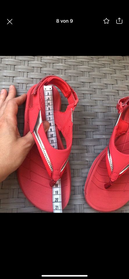 Ecco Kinder Sandalen Flipflops Schlappen Schuhe Rot Gr.33 in Berlin