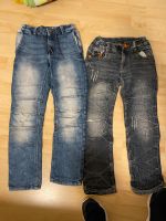 3 Jeans 140 - je ein Knie mit modischer Lüftung Nürnberg (Mittelfr) - Aussenstadt-Sued Vorschau