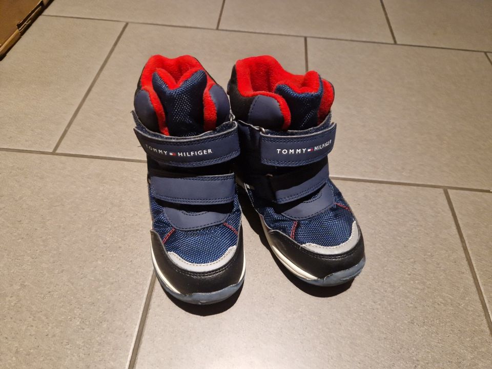 Jungen Winterschuhe hilfiger Gr 28 in Uder