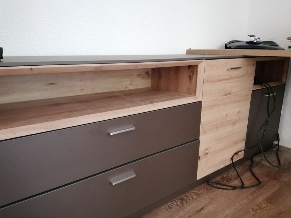 Büromöbel - wohnlich, hochwertig im Design in Oschatz