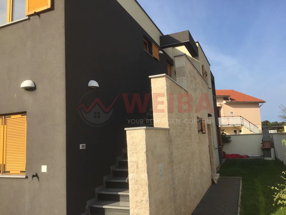 Haus am Meer Renditeobjekt Ferienvilla Kroatien Istrien, Fažana, 2 moderne Villen in Top - begehrter Lage, 13 Schlafzimmer 1139qm Grundstück Sauna Pool Whirlpool Investitionsobjekt in Freiberg