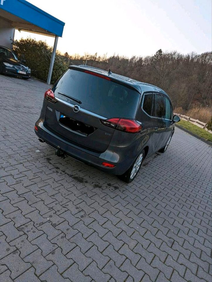 Opel Zafira Tourer 2.0 C Automatik 7sitzer ps 170 Kamera in Meinerzhagen