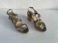 s.Oliver Sandalen mit Blockabsatz Größe 40 Kr. Altötting - Neuötting Vorschau
