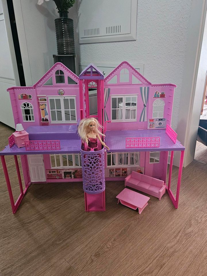 Puppenhaus, Barbie in Dresden