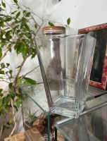 große bauhaus retro vase durchsichtig glas straight basic vintage Hessen - Friedberg (Hessen) Vorschau