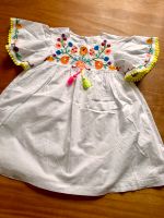 Kaftan Kleid Next Gr. 3-4 Jahre 104 mit gestickten Blumen Hessen - Friedrichsdorf Vorschau