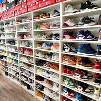 Sneaker Sammlung zu Verkaufen Jordan/Yeezy/usw. (NEU/UNGETRAGEN) Niedersachsen - Wippingen Vorschau