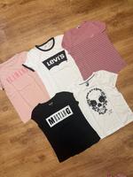 Paket 5 Shirts kurzarm Gr. 36 Mustang Levi’s schwarz weiß Bayern - Neunburg Vorschau