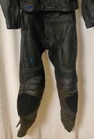 Vanucci Competizione IV Motorradhose Leder Größe 98 Baden-Württemberg - Karlsruhe Vorschau