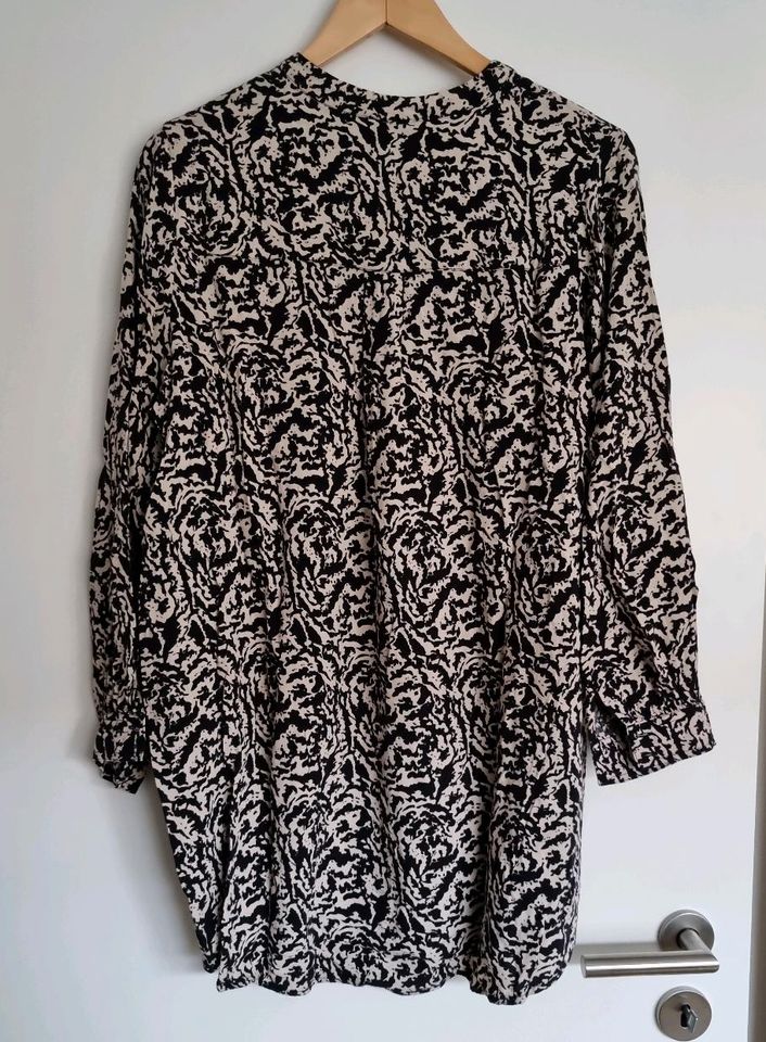 H&M BLUSE TUNIKA KLEID OBERTEIL SCHWARZ GEMUSTERT GR L in Hemmingen