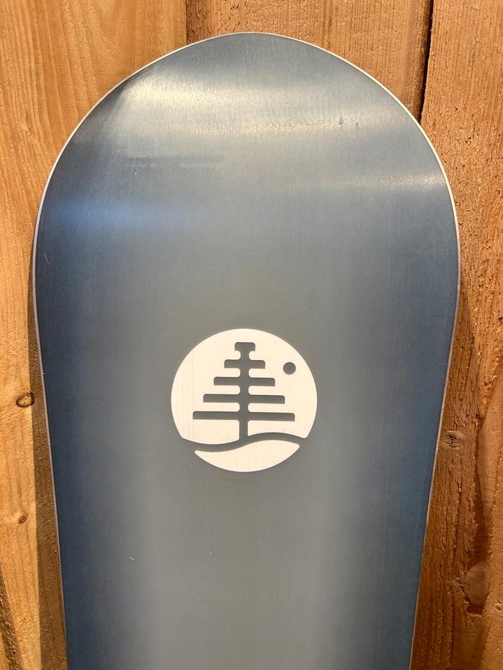 Burton Test Snowboard Mystery Juice Wagon 153 cm Camber No Burton Test Snowboard Mystery Juice Wagon 153 cm Camber No