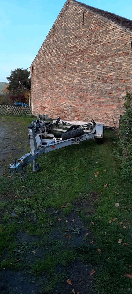 Kajutboot mit Aluminium Trailer in Velten