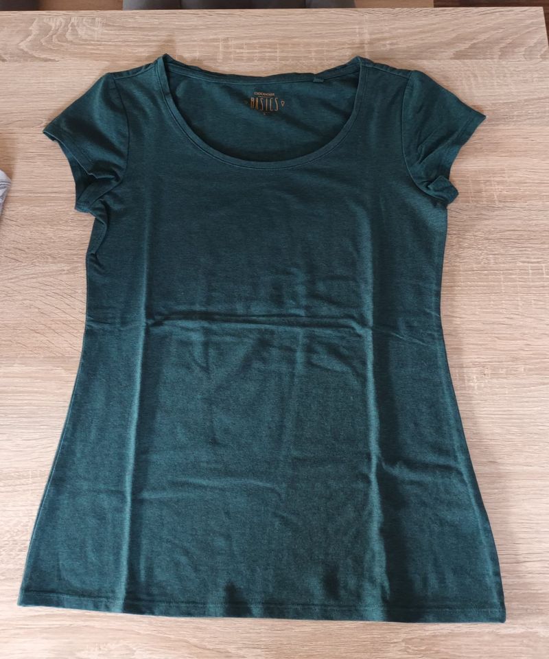 Damen T-Shirt Sommershirt Kurzarmshirt  4 Stück TOP Zustand** in Fensterbach