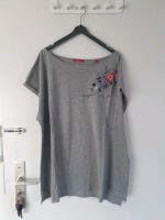 Tshirt s'oliver Gr 46 grau Stickerei floral Leipzig - Gohlis-Nord Vorschau