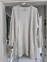 Cardigan Grau Gr. M Hessen - Kassel Vorschau