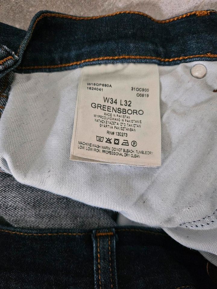 Jeans Weangler W34 L32 in Magdeburg