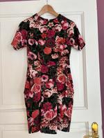 Kleid mit Rosen München - Au-Haidhausen Vorschau