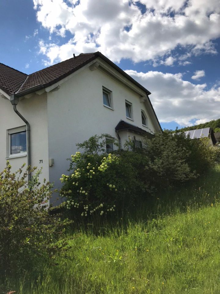 2ZKB Terrassenwohnung mit Kellerabteil und Parkplatz in Merenberg