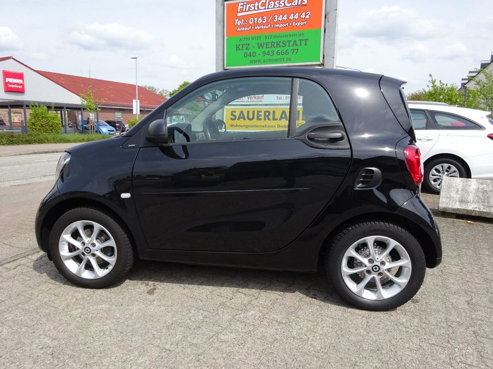 Smart ForTwo fortwo coupe Basis 52kW/Klimaautomatic/2- in Norderstedt