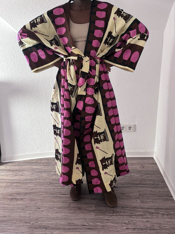 Afrikanischer Kenianischer Kimono in Butzbach