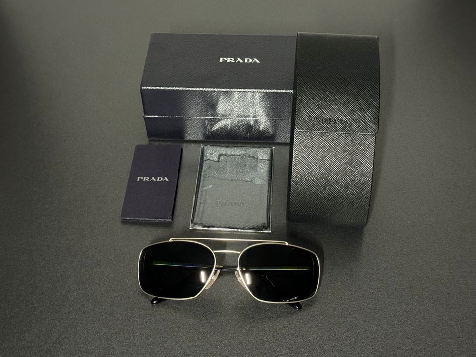 Prada Sonnenbrille PR 64VS - Matt Silber / Dunkelgrau in Grasbrunn