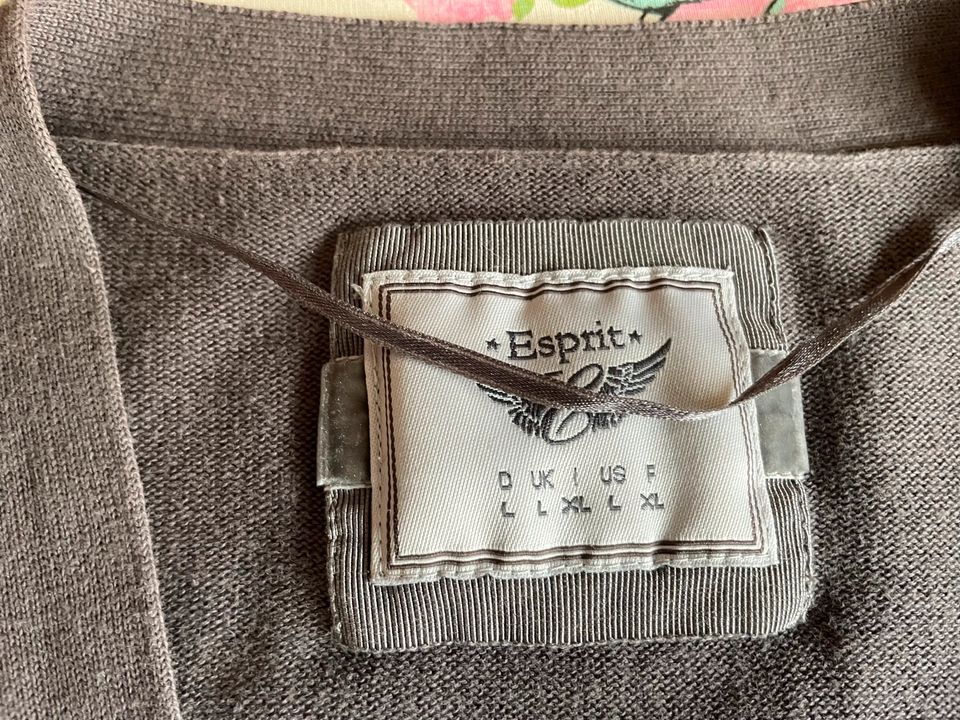 Leichte Shirtjacke von Esprit in grau, Größe 38 in Vörstetten