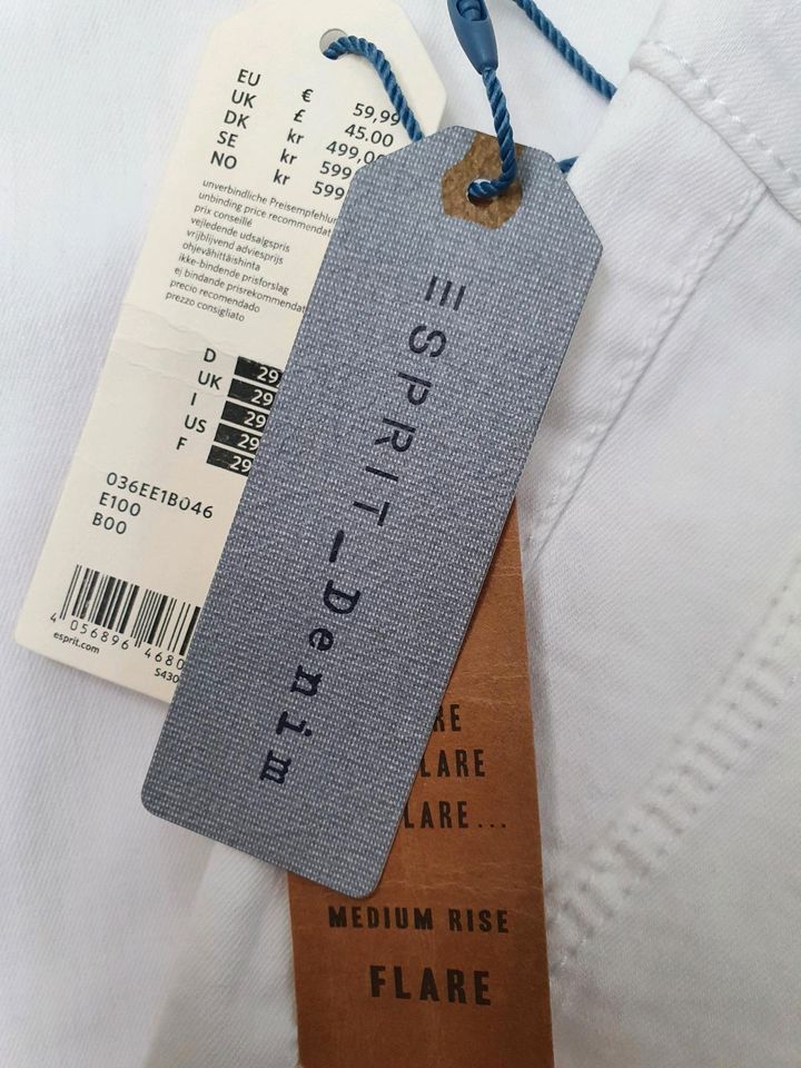 Schicke stretchige weiße Jeans von Esprit, Größe 29/30 in Mittenaar