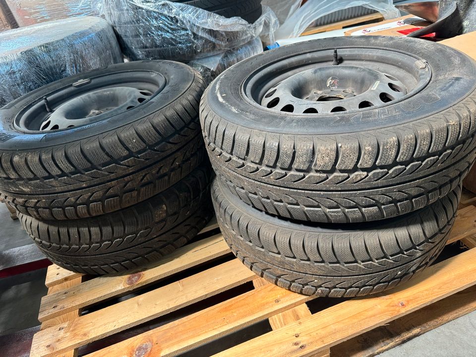 BMW E39 Räder Winterräder 205/65 R15 Alufelgen Alu in Lübz