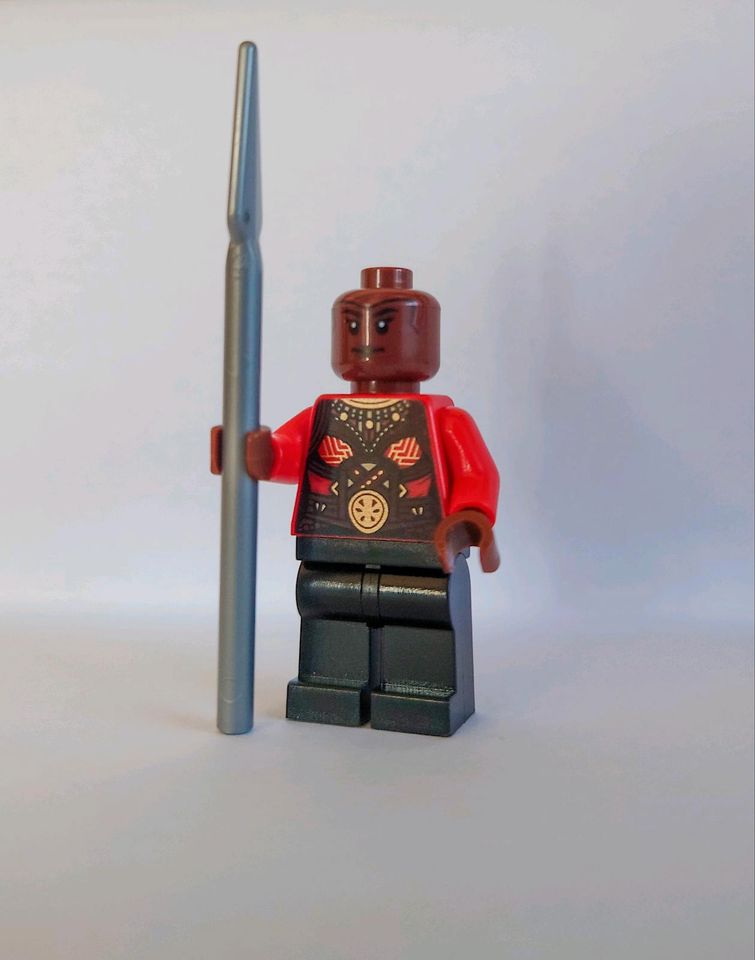 Lego Marvel - Okoye (Red Top) - Minifigur - sh847 in Schöntal