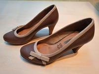 Pumps Bugatti braun Schleife 37 Abendschuhe Horn-Lehe - Lehesterdeich Vorschau