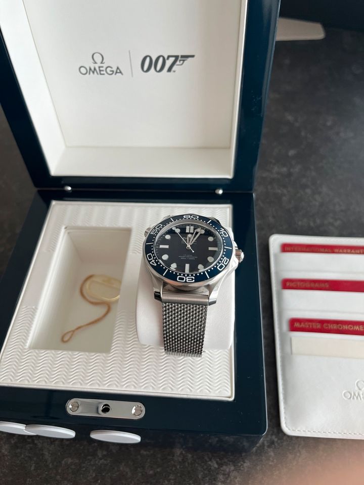 Omega Seamaster Diver 300. 60 Anniversary James Bond Limited in Bremen