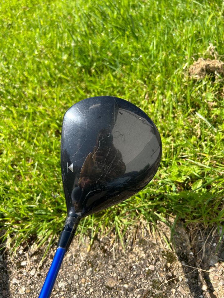 Titleist 913 D3 Driver 10,5° Diamana blue stiff in Kürten