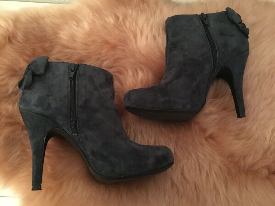 Ankle Boots ( Plateau) - 3 Suisses collection- selten getragen! in Hattersheim am Main