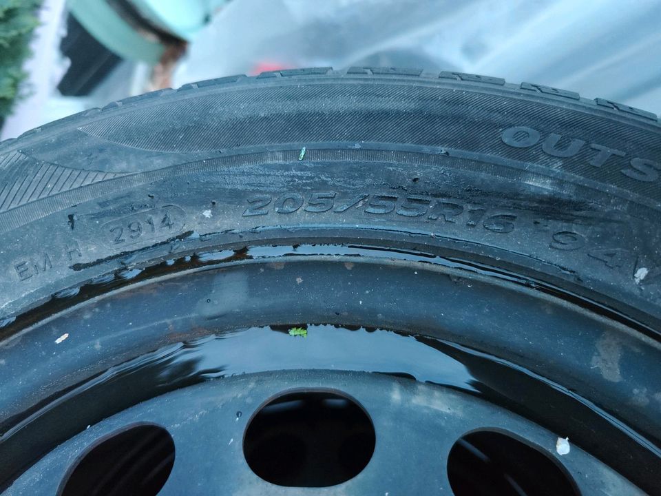 Auto Reifen mit Stahlfelgen zu Verschenken in Steinheim