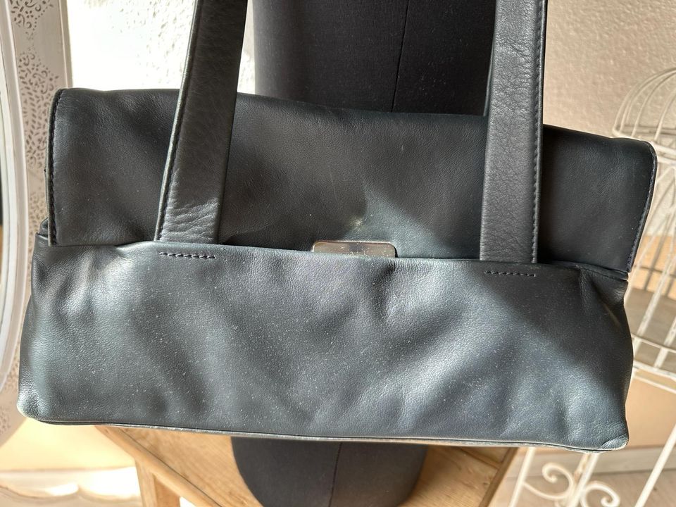 Schnäppchen: Gerry Weber Leder Handtasche in Bondorf