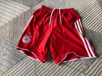 Süße Sporthose kurz, Kinder, Größe 152, rot, Adidas Hessen - Wehrheim Vorschau