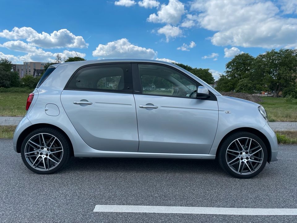 Smart forfour  453 Brabus Xclusive Absolut VOLL in Hamburg