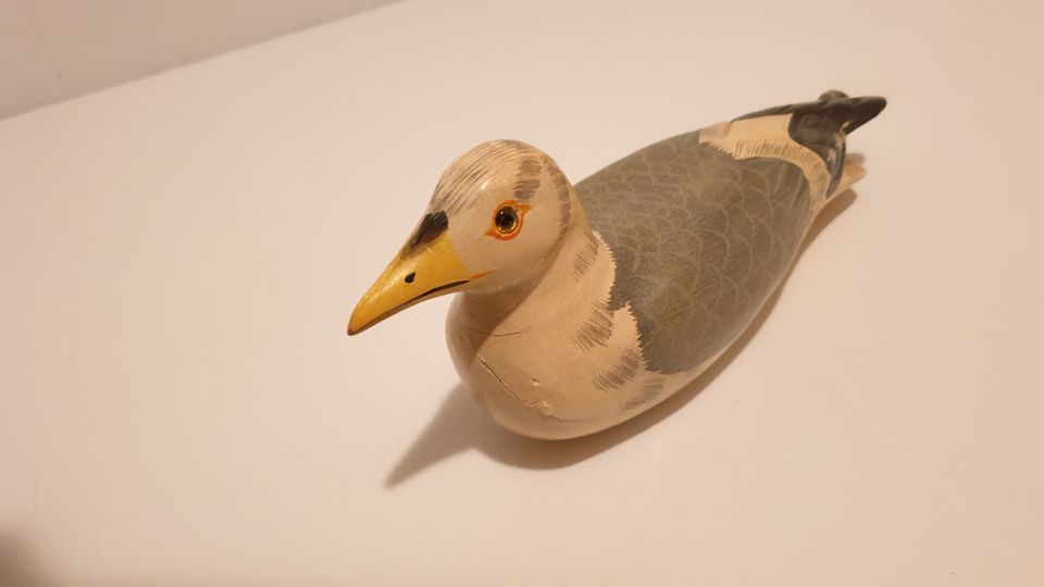 Ein Vogel mit kleine Riesen  in alte Design. Holz -. als  Deko. in Hannover