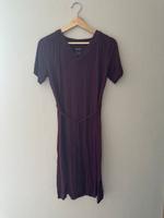 Bequemes elastisches Kleid mit kurzen Ärmeln Nordrhein-Westfalen - Lohmar Vorschau