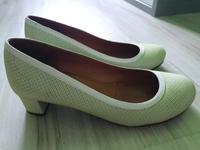 Chie mihara pumps leder retro 37 Grün wie neu Berlin - Steglitz Vorschau