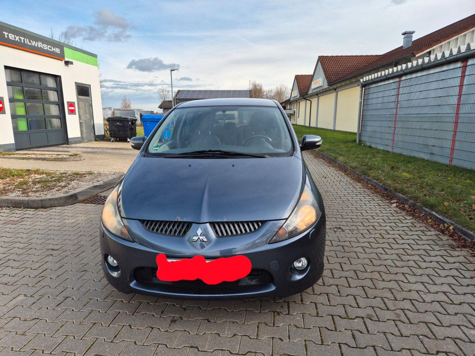 Abbildung des Autos Mitsubishi Grandis 2.4 I…