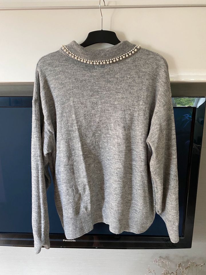 **Pullover H&M** Perlen XXL TOP! in Essen