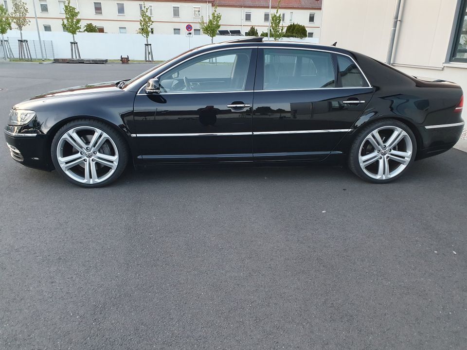 VW Phaeton 4,2 V8 4 Sitzer, Langversion, Standheizung, 21 Zoll in Lutherstadt Wittenberg