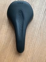 Sattel Fizik Terra Mobius 145 mm neuwertig Bayern - Lenggries Vorschau