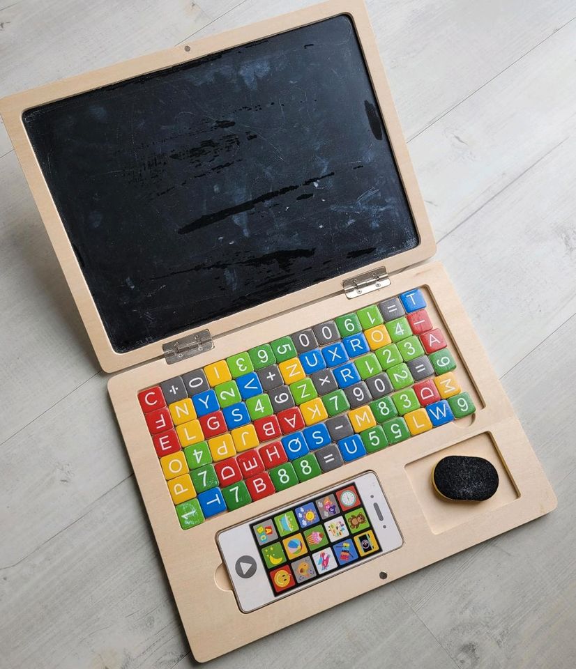 Playtive Holzspielzeug Kinder-Laptop in Niedersachsen - Hankensbüttel |  Holzspielzeug günstig kaufen, gebraucht oder neu | eBay Kleinanzeigen ist  jetzt Kleinanzeigen