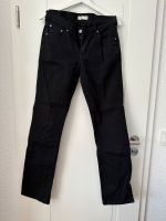 Levi’s 505 schwarz straight leg Gr L / 30 am Bund Düsseldorf - Eller Vorschau