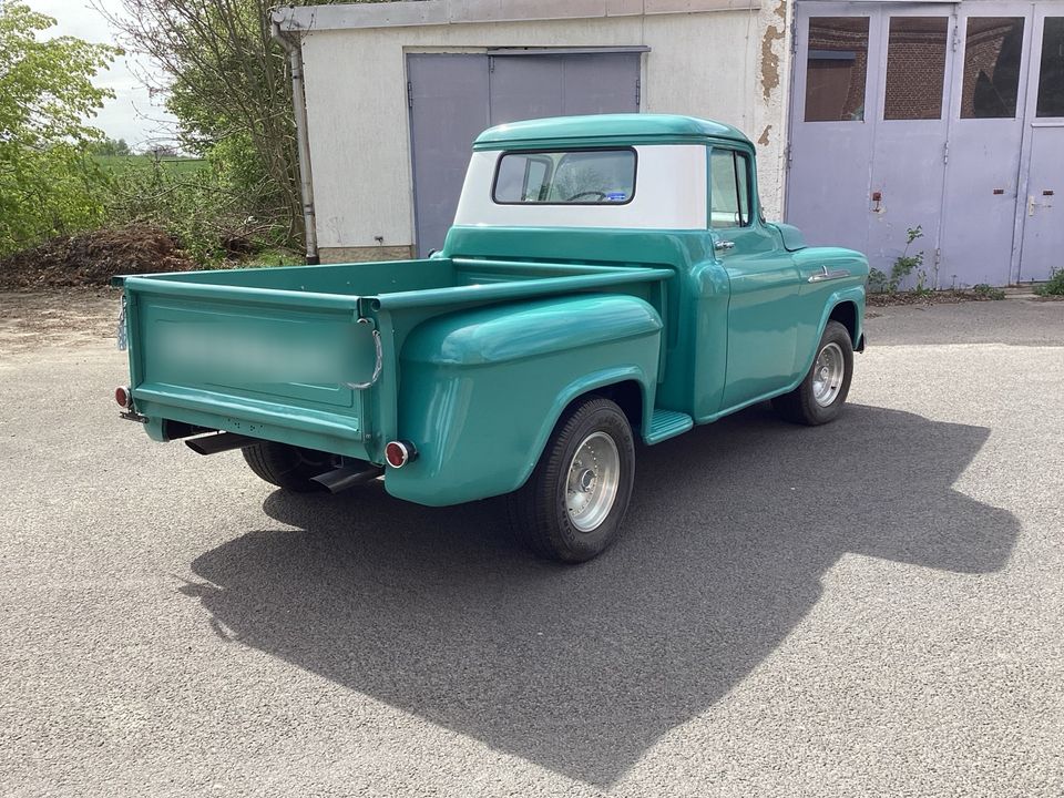 Chevrolet Apache Stepside in Chemnitz