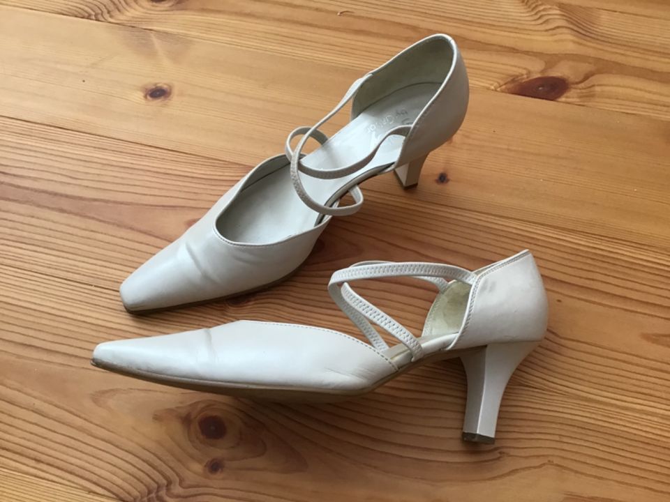 Pumps Gaby by Gabor Gr.39 (5 1/2) perle beige in Berlin