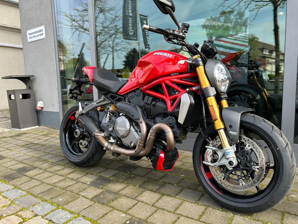 Ducati Monster 1200 S in Düsseldorf