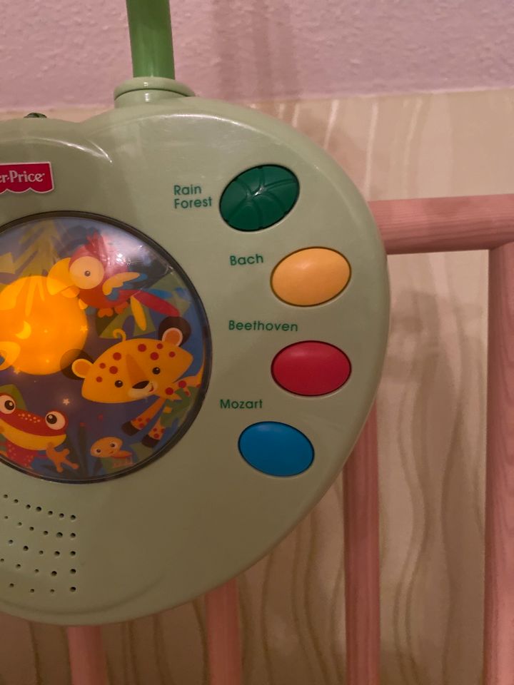 Kinderbett-Mobile mit Melodien in Worms